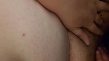 Preview 2 of Xnxnn Dobeo - SnowBunnyQueen27 uses a strap on for the first time!