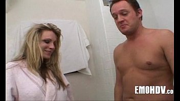 Preview 2 of Sexo Con Ursula - Emo girl gets fucked 247