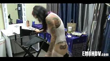 Preview 4 of Awekelayi Tudung Ngesex - Emo slut with tattoos 0375