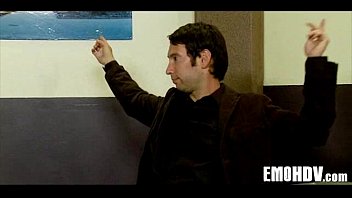 Preview 1 of Penes Chikitos - Emo whore gets fucked 086