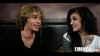 Preview 3 of Avsarporno - emo goth lesbos 209