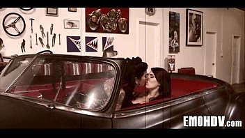 Preview 1 of Webphone Hornytouch Mature - emo goth lesbos 108