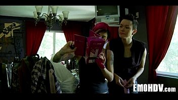 Preview 1 of Inocent Amateur Bondage - goth lesbians 062