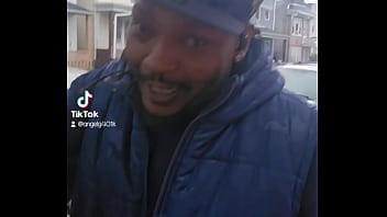 Preview 2 of Hunneymoon Sex Video - Taking a walk B4 the show