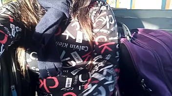 Preview 1 of Kareenaa Kat - LAS NUEVAS FORMAS DE LIGAR EN UN BUS!! UN DESCONOCIDO ME TOCA LAS NALGAS MIENTRAS VIAJO AL CAMPO A VISITAR A MI MARIDO. YO ME PUSE SUCIA Y TERMINAMOS HACIENDO LOCURAS