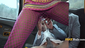 Preview 2 of Baccha Bp Video Xxx Hindi - Ebony Cabbie Offers To Warm Me Up Before My Date -