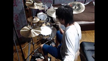 Preview 1 of Sanyliyon Sexx - one hand drum