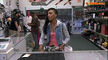 Preview 2 of Kack In Tit - Sexy ghetto pussy pounded by pawnkeeper for the golf clubs