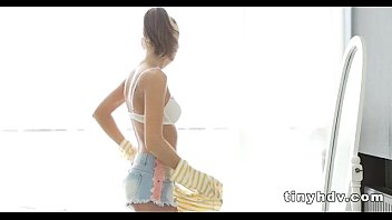 Preview 1 of Iranian Woman - Perfect teen gettiing fucked deep Carre 7 41