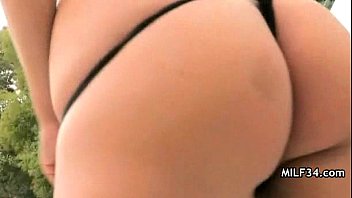 Preview 2 of Petite Porn Gf Fucked - Hot Cougar Blows a Big Dick