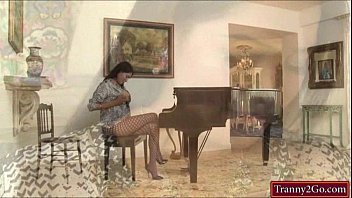 Preview 1 of Snellen Xxx Videos - Busty tranny Jamie Page anal toying while jerking her dick