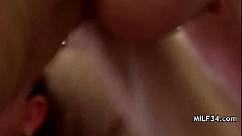 Preview 1 of Hol Mang - Hot Cougar Bangs Cub