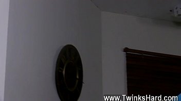 Preview 1 of 4k Huge Tube - Fat gay sex movies He briefly detects that even youthfull guys like