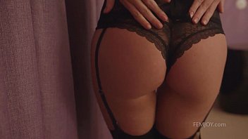 Preview 1 of Teen Sex Beijing - Sexy blonde striptease