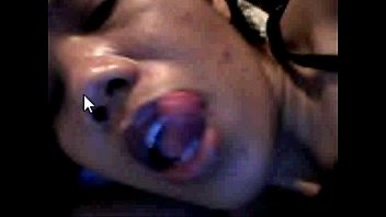 Preview 3 of Pussy Engry - philipino house wife dinnielinaoshowing her long nipple to her boyfriend.