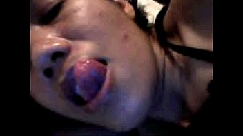 Preview 4 of Pussy Engry - philipino house wife dinnielinaoshowing her long nipple to her boyfriend.