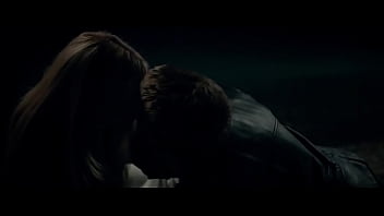 Preview 2 of Real Indian Voice - Maika Monroe It Follows Sex Scene