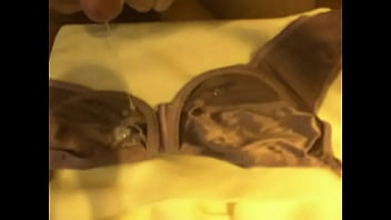 Preview 4 of Passed Mourh - cum on bra