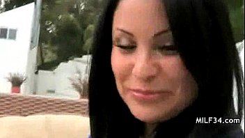 Preview 4 of Moana Pozzi E John Holmes - Horny milf fucked and jizzed on at home