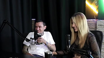 Preview 4 of Gallega Amiga - Eles explicam o por qu&ecirc_ escolheram seus nomes,  e resolveu seus problemas entrando no porn&ocirc_ - Yasmin Paris &amp_ Ktal Vagabundo do Bom (SHEER/RED)