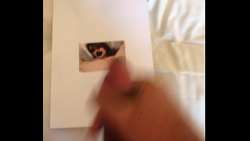 Preview 2 of Freshdick - Gozando na foto da amiga gostosa