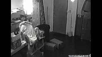 Preview 4 of Gay Desperate Pee - camara oculta pillados en trabajo dos chicos muy jovenes fol