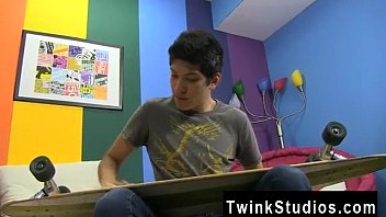 Preview 1 of Campuspub Pz - Hot twink Dustin Cooper wants to borrow Jack Presley&#039_s longboard,  but