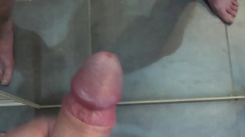 Preview 3 of Budak Melayg - Masturbate and cum on the mirror