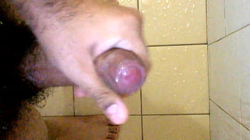 Preview 3 of Boobs Press Than Fuke - Super Gozada no Chuveiro