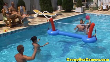 Preview 1 of Itc Mrazkova - Hungarian babe playing party game before bj