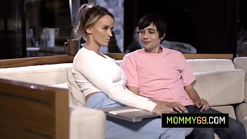 Preview 1 of 1 Chut 3 Lund Sexi Vidoes - Hot milf stepmom Pristine Edge seduce and fuck with her stepson on the couch