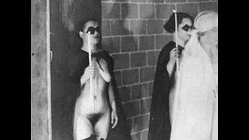 Preview 1 of Croasian President - Messe Noire - 20s France