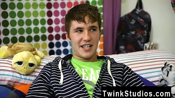 Preview 1 of Mom Begs Son To Make Her Cum - 0001