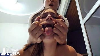 Preview 2 of Colleges Of Sex - (ANAL) Esposa Putinha Chupando e Vomitando no Pauz&atilde_o,  pra ter o Cu Fodido!