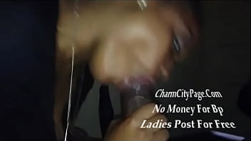 Preview 2 of Tante Webcam - Black chick sucking that thick dick