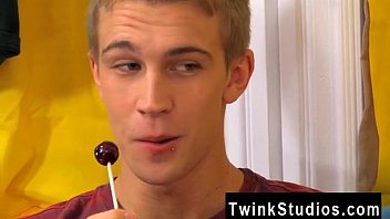 Preview 1 of Mom Boy Classic - Hardcore gay Gabriel has issues with his parents and Patrick lends a