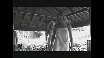 Preview 1 of Tits Mom Pov - Fernanda Loba &amp_ Fran de Souza