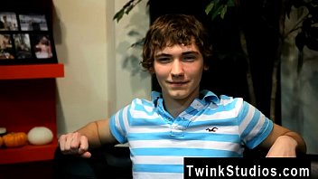 Preview 4 of Asvarya Roy Xxx Vedio - Gay twinks Josh Bensan is a charismatic young boy from Ohio. He likes