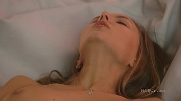 Preview 4 of Brail Facesitting - Sensual self pleasure