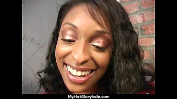 Preview 4 of Mujer Le Quitan La Virginidad - Nice and hot interracial blowjob video 14