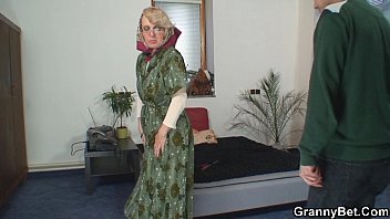 Preview 2 of Fracking In Doog - Lonely 60 years old granny pleases a stranger