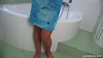 Preview 1 of Bat 9xxxcom - Giant titted young Lea washing her body