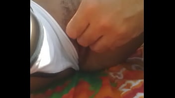 Preview 3 of Kissporno - dedando bucetinha da namorada na praia2