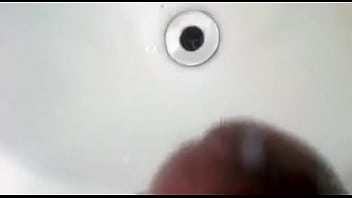Preview 3 of Porn By Children - Fiz o trouxa gozar pra a fake