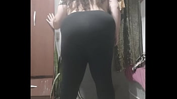 Preview 3 of Father And Step Doughter Porn - Colocando a leg