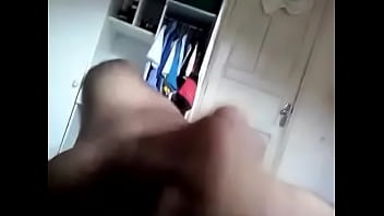 Preview 3 of Erani Porn - Novinho Punhetando