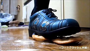 Preview 3 of Sister Baby Oil Not Brother - 【fetish】Japanese girl food crush with Knee high socks asics spike shoes Sneaker.