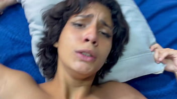 Preview 4 of Aqu Witir - Descubro a mi peque&ntilde_a hermanastra tom&aacute_ndose unas fotos en calzones para su novio y termino follandola duro a cambio de guardar el secreto.