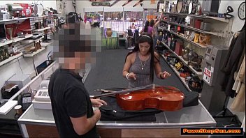 Preview 1 of One More Sali - Brazilian MILF Vanessa turns cock into a musical instrument