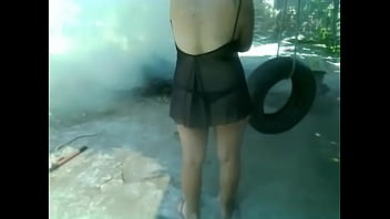Preview 2 of Twi Fuck - fabiana en el patio